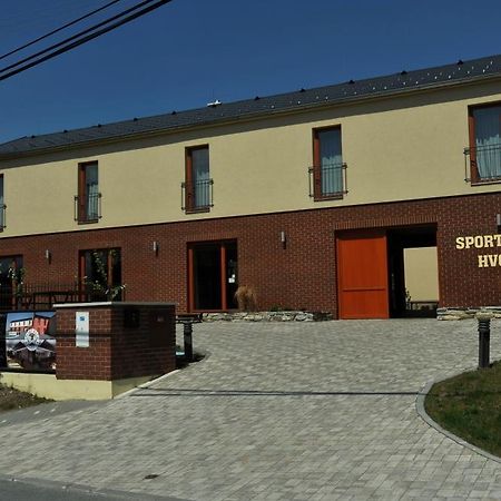 Sport Klub Hvozd Hotel Bagian luar foto