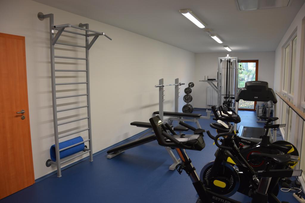 Sport Klub Hvozd Hotel Bagian luar foto